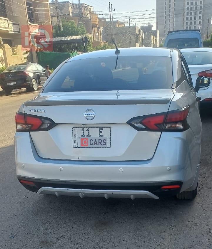 نیسان ڤێرسا